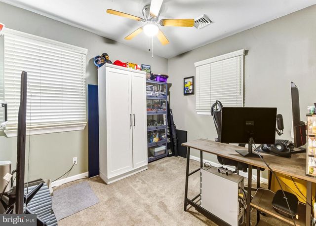 512 LAKE AVE, Williamstown, NJ 08094