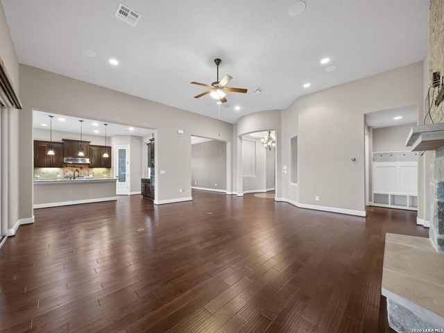 1008 Spanish Trl, New Braunfels, TX 78132