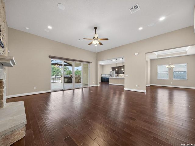 1008 Spanish Trl, New Braunfels, TX 78132