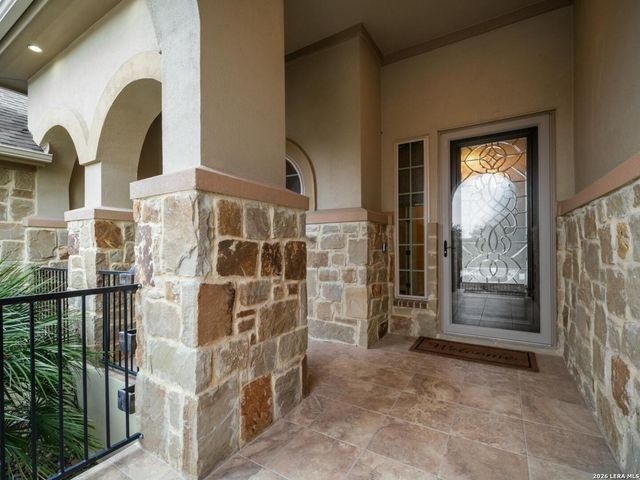 1008 Spanish Trl, New Braunfels, TX 78132