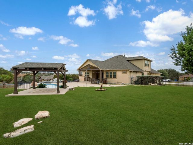 1008 Spanish Trl, New Braunfels, TX 78132