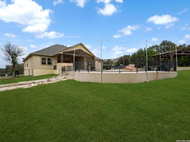 1008 Spanish Trl, New Braunfels, TX 78132