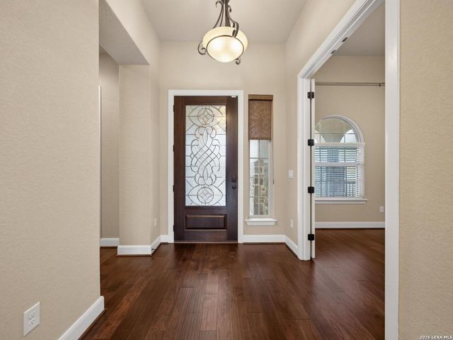 1008 Spanish Trl, New Braunfels, TX 78132