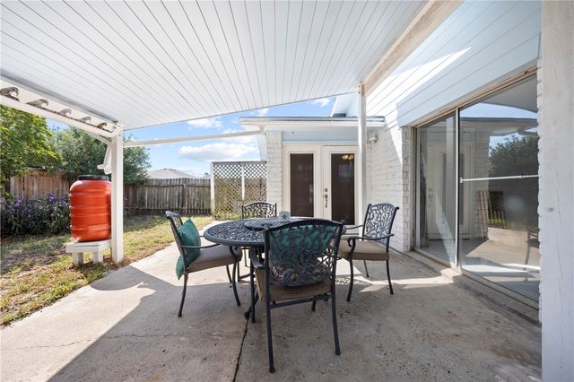 15730 Escapade St, Corpus Christi, TX 78418