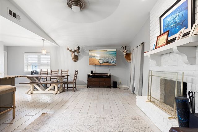 15730 Escapade St, Corpus Christi, TX 78418