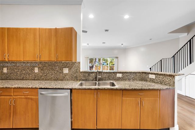 2929 SW 18th Terrace, Fort Lauderdale, FL 33315