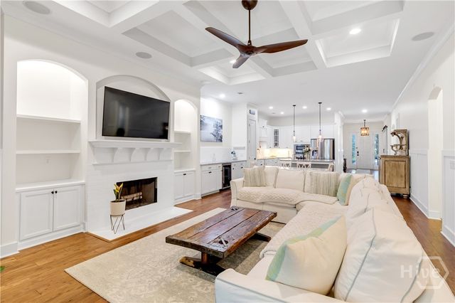 370 Blackjack Oak Drive W, Richmond Hill, GA 31324