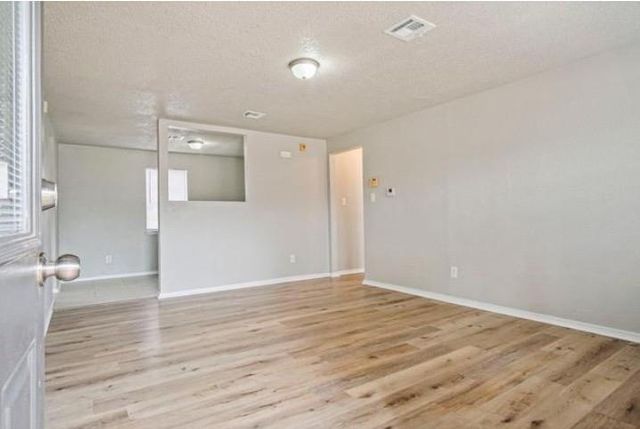 1165 SE 19th Street, Oklahoma City, OK 73129