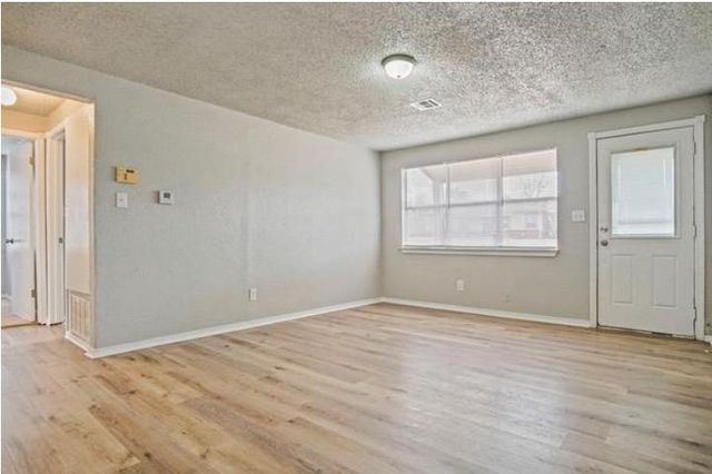 1165 SE 19th Street, Oklahoma City, OK 73129