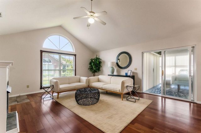 1244 Amberlea Drive E, 18, Columbus, OH 43230