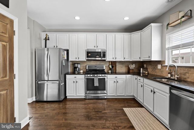 195 WESTBURY DR, Gilbertsville, PA 19525