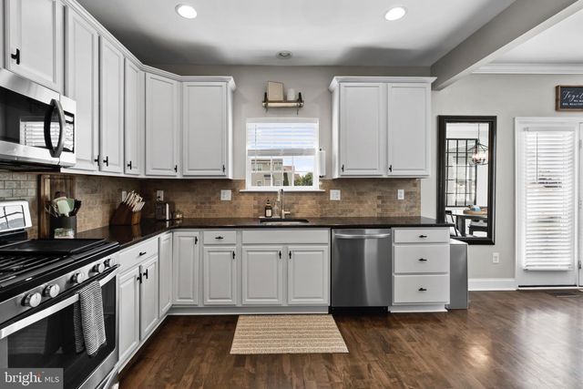195 WESTBURY DR, Gilbertsville, PA 19525