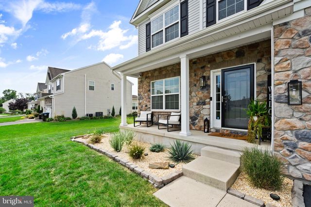 195 WESTBURY DR, Gilbertsville, PA 19525