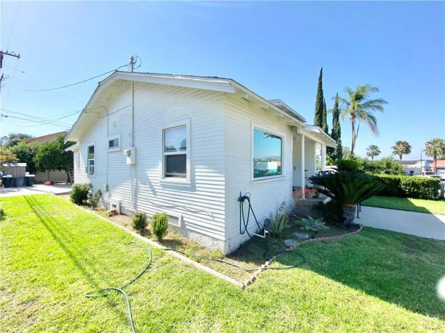 412 E Grand Boulevard, Corona, CA 92879