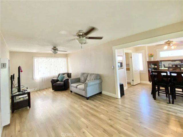 412 E Grand Boulevard, Corona, CA 92879
