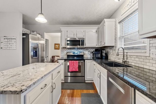 125 Paddle Wheel Drive, New Richmond, OH 45157