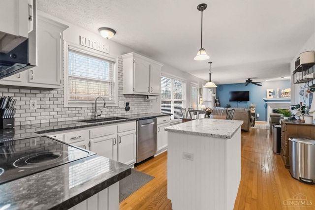 125 Paddle Wheel Drive, New Richmond, OH 45157