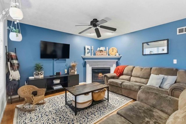 125 Paddle Wheel Drive, New Richmond, OH 45157