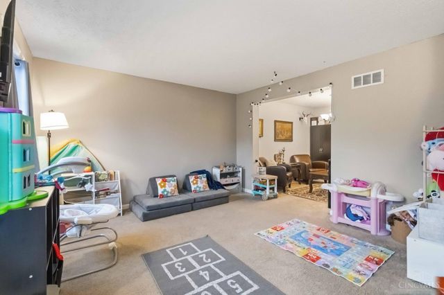 125 Paddle Wheel Drive, New Richmond, OH 45157