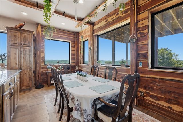 496 Madison 1556, Eureka Springs, AR 72632