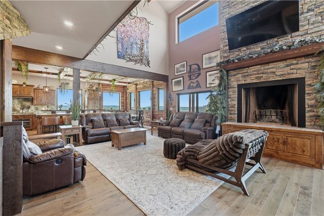 496 Madison 1556, Eureka Springs, AR 72632