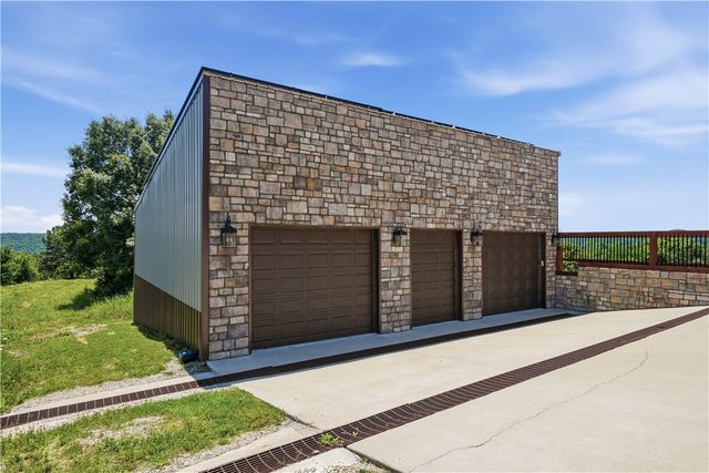 496 Madison 1556, Eureka Springs, AR 72632