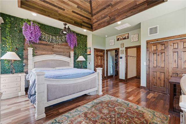 496 Madison 1556, Eureka Springs, AR 72632