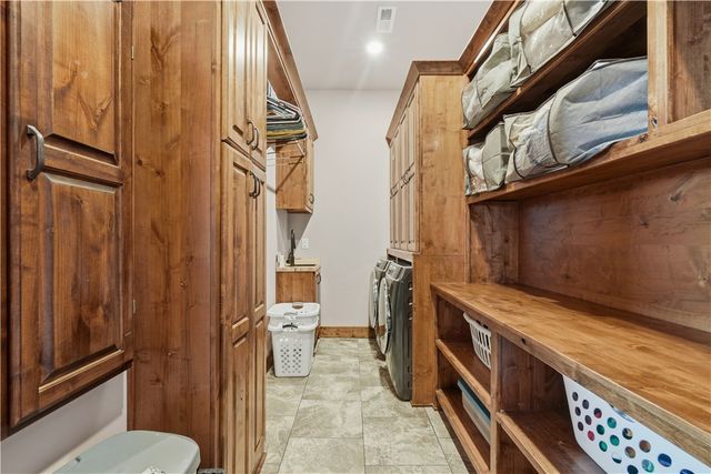 496 Madison 1556, Eureka Springs, AR 72632