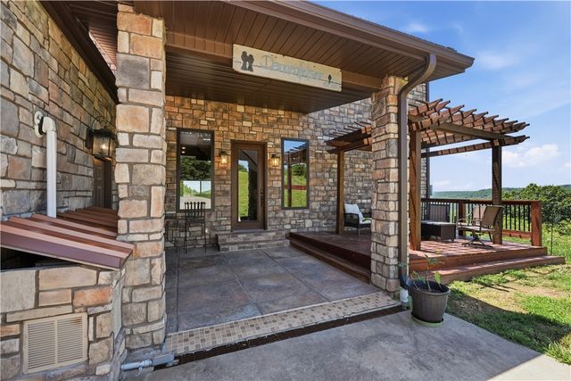 496 Madison 1556, Eureka Springs, AR 72632