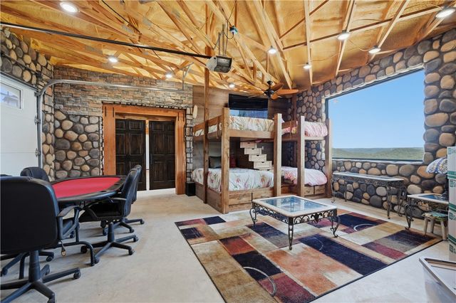 496 Madison 1556, Eureka Springs, AR 72632