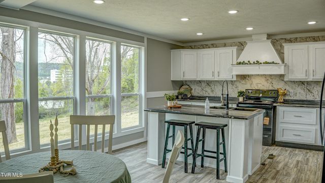 850 Meadow View Road, Bristol, TN 37620