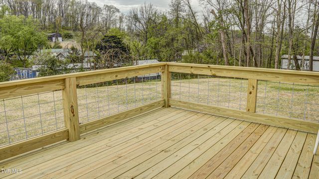 850 Meadow View Road, Bristol, TN 37620