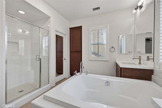 3258 London, Oxnard, CA 93036