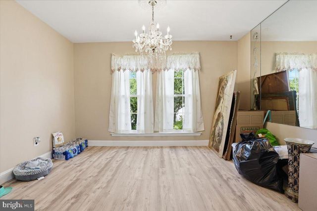 12 PEBBLE DR, Horsham, PA 19044