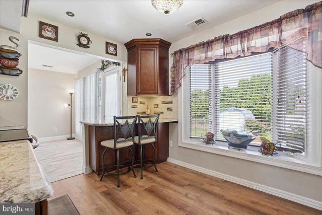 12 PEBBLE DR, Horsham, PA 19044