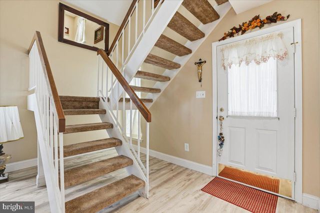 12 PEBBLE DR, Horsham, PA 19044