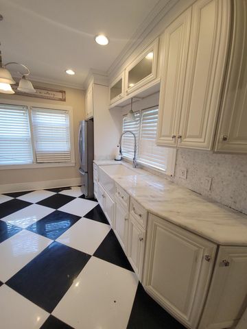 355 CLAY ST, Oakland, TN 38060