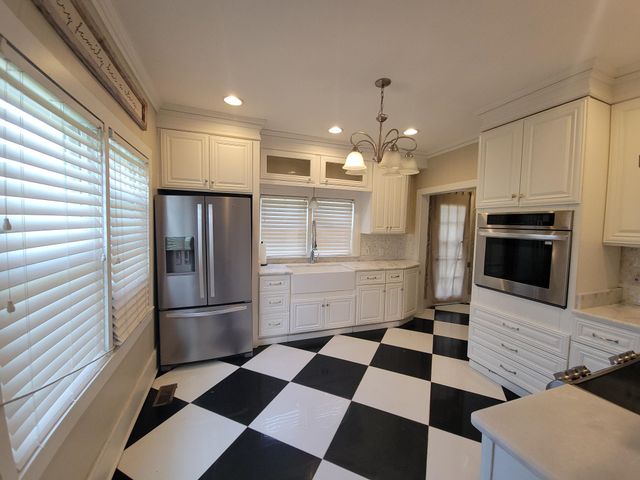 355 CLAY ST, Oakland, TN 38060