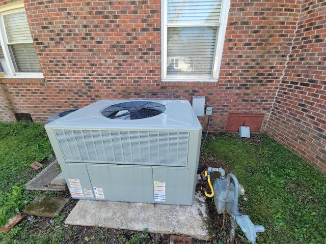 355 CLAY ST, Oakland, TN 38060
