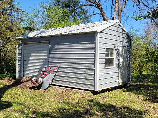 355 CLAY ST, Oakland, TN 38060