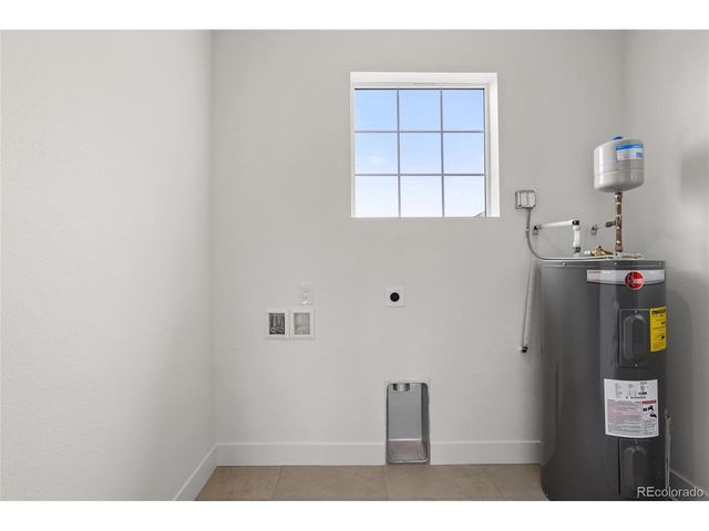 3413 Molly Cir, Broomfield, CO 80023