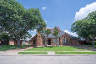 3905 Cross Bend Road, Plano, TX 75023