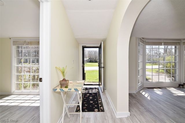 35755 Miles Road, Moreland Hills, OH 44022