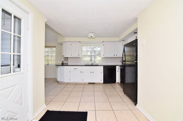 35755 Miles Road, Moreland Hills, OH 44022