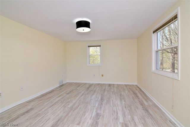 35755 Miles Road, Moreland Hills, OH 44022