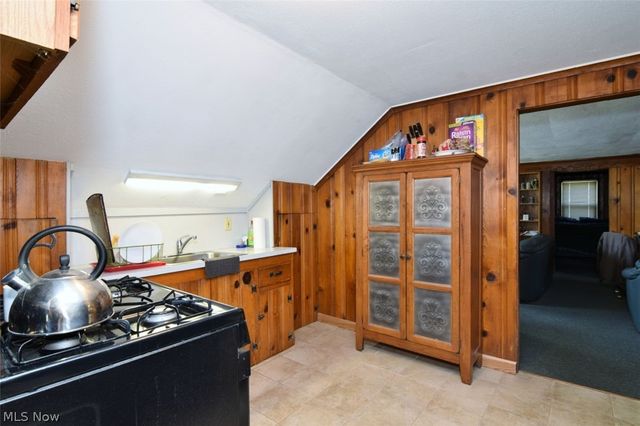 35755 Miles Road, Moreland Hills, OH 44022