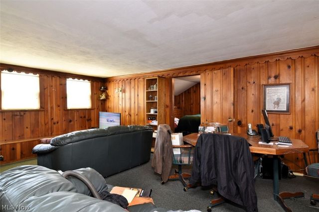 35755 Miles Road, Moreland Hills, OH 44022