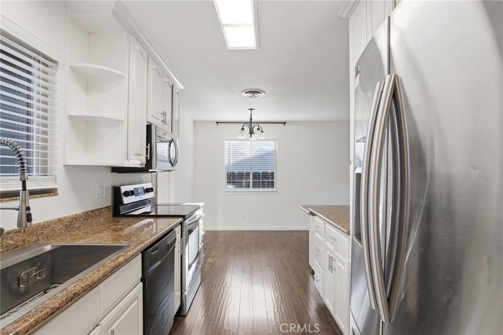 Image 6 of property listing at 680 Sherri, Turlock, CA 95382