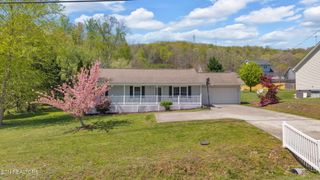718 Ridgeview Drive, Clinton, TN 37716
