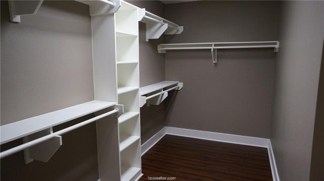 408 College Main 100, College Station, TX 77840